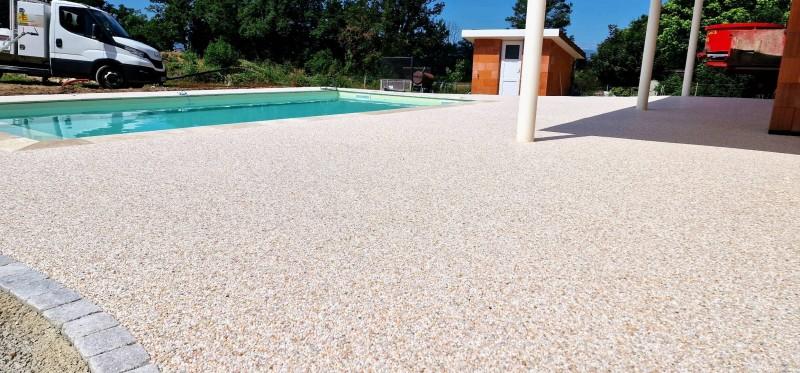 Tour de piscine