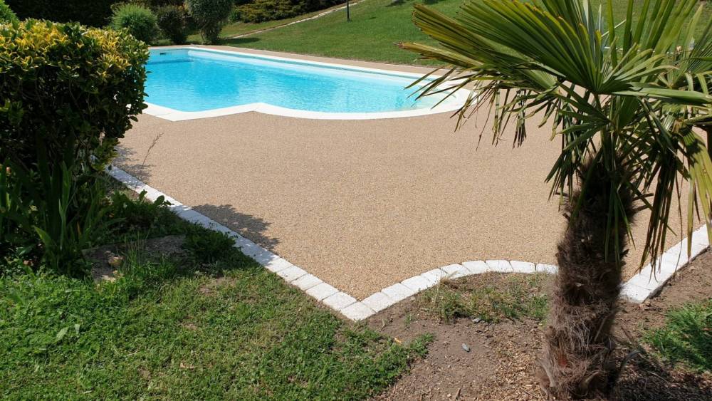 Tour de piscine
