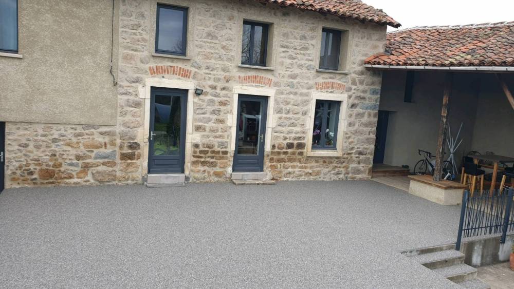 Cour