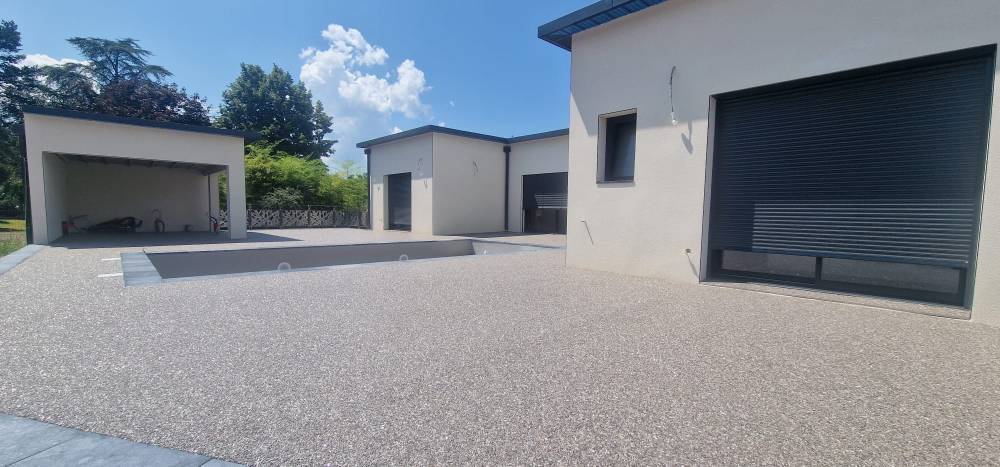 Aménagement de  piscine en revêtement Hydro’Way à Chambéon