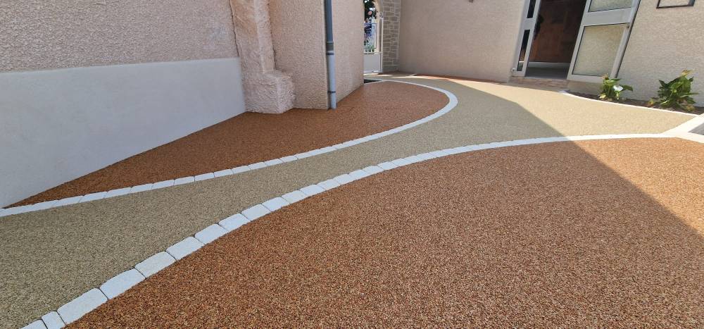 tour de piscine design en Hydro’Way à Balbignyjpg